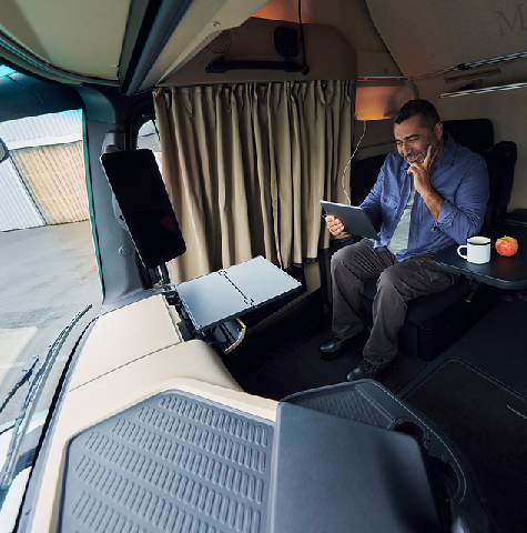 Confort-New Actros 2651 Pro Cabin Giga Space-DIVEMOTOR